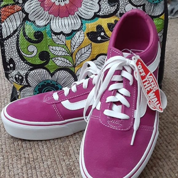 Vans Shoes - VANS Fuschia Suede/Canvas Platform Sneaker Sz 9.5